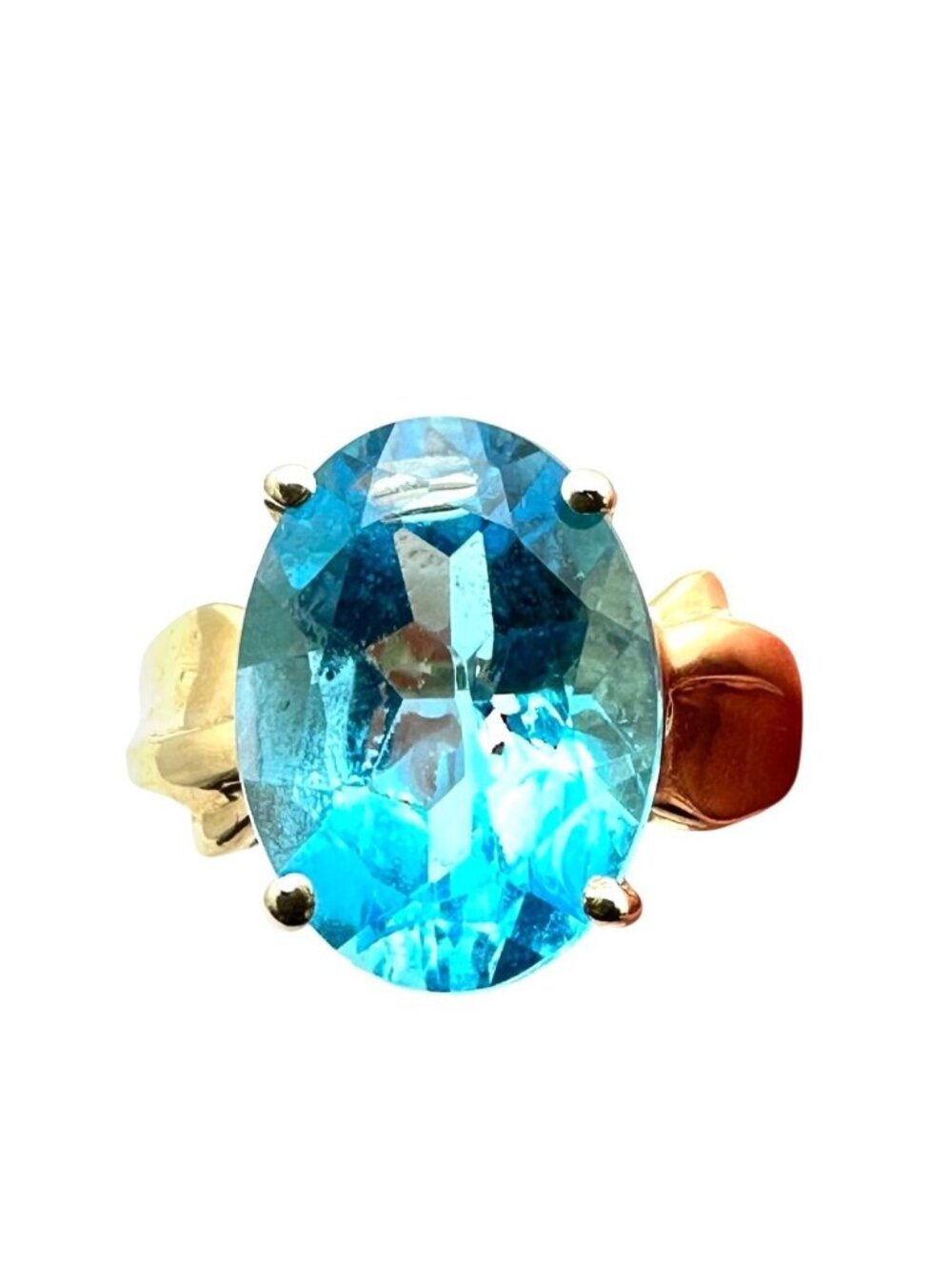 Womens Ring 10K Gold Blue Topaz 3.9 Grams Size 6 3/4 Estate Jewelry
